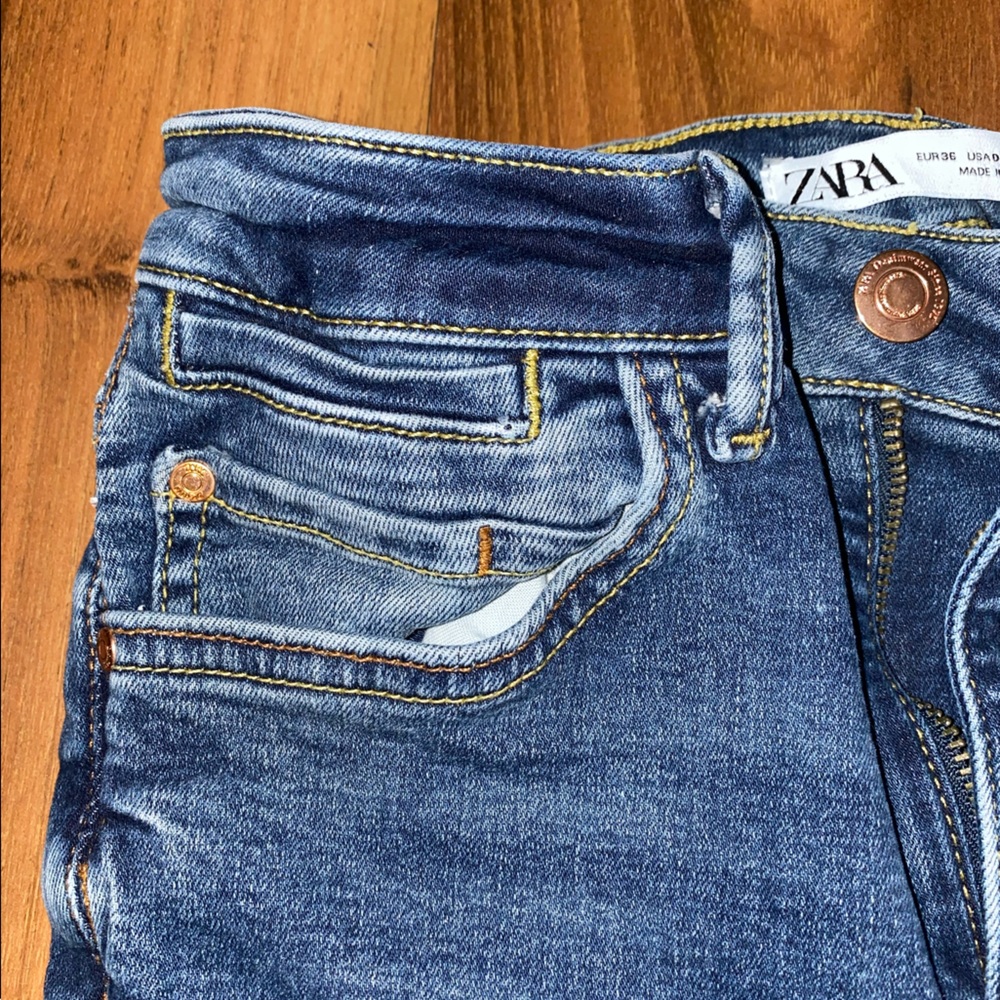Zara High Rise Jeans - Picture 6 of 7